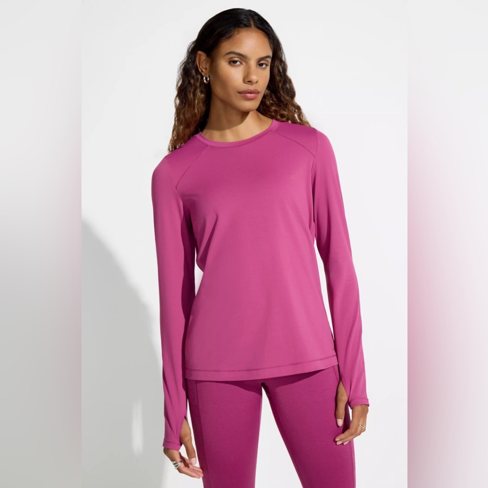 Mondetta Long Sleeve Crew Top in Fuchsia Pink